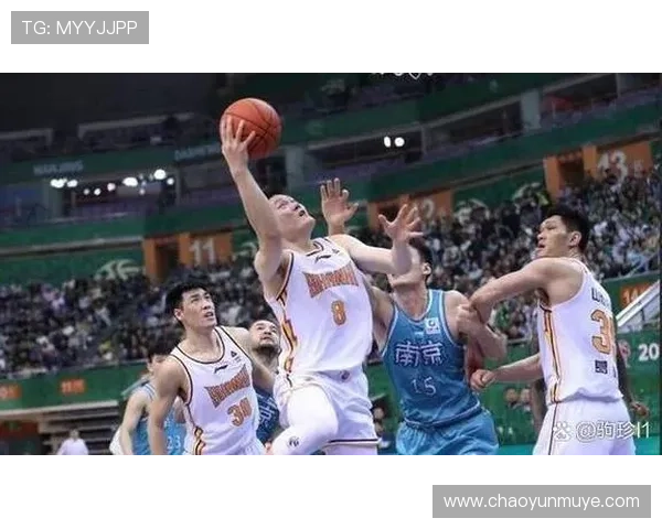 杭州篮球队荣登篮球战术排行榜第三名展现强大实力与团队合作精神 杭州篮球队荣登篮球战术排行榜第三名展现强大实力与团队合作精神